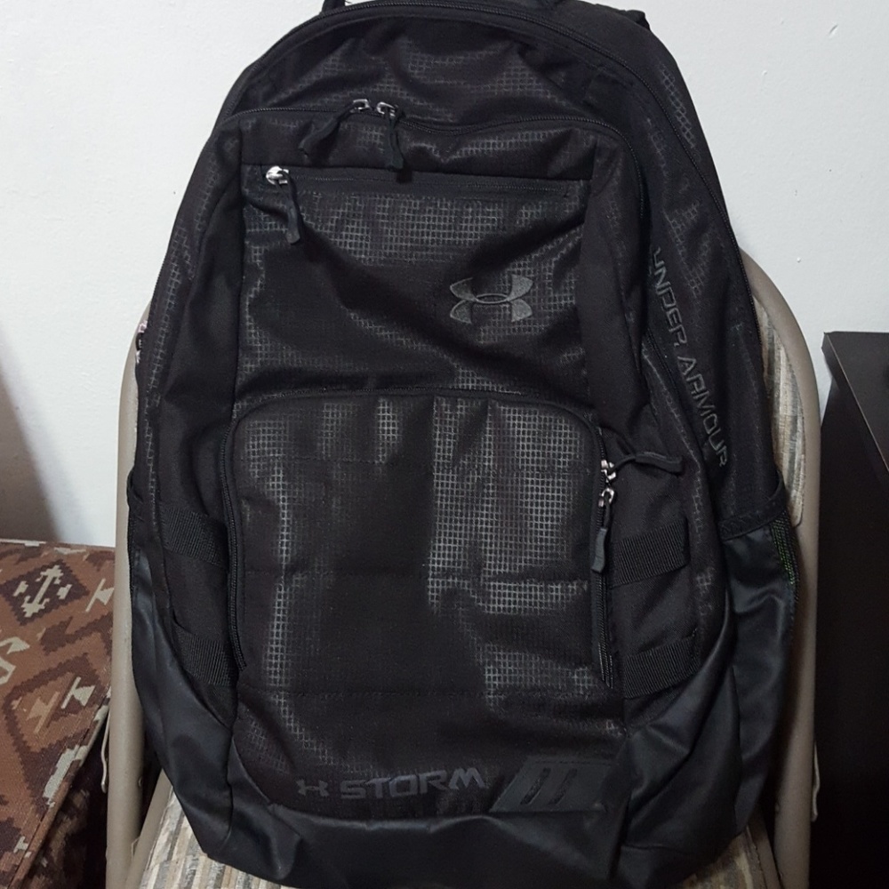 Under Armour storm black backpack